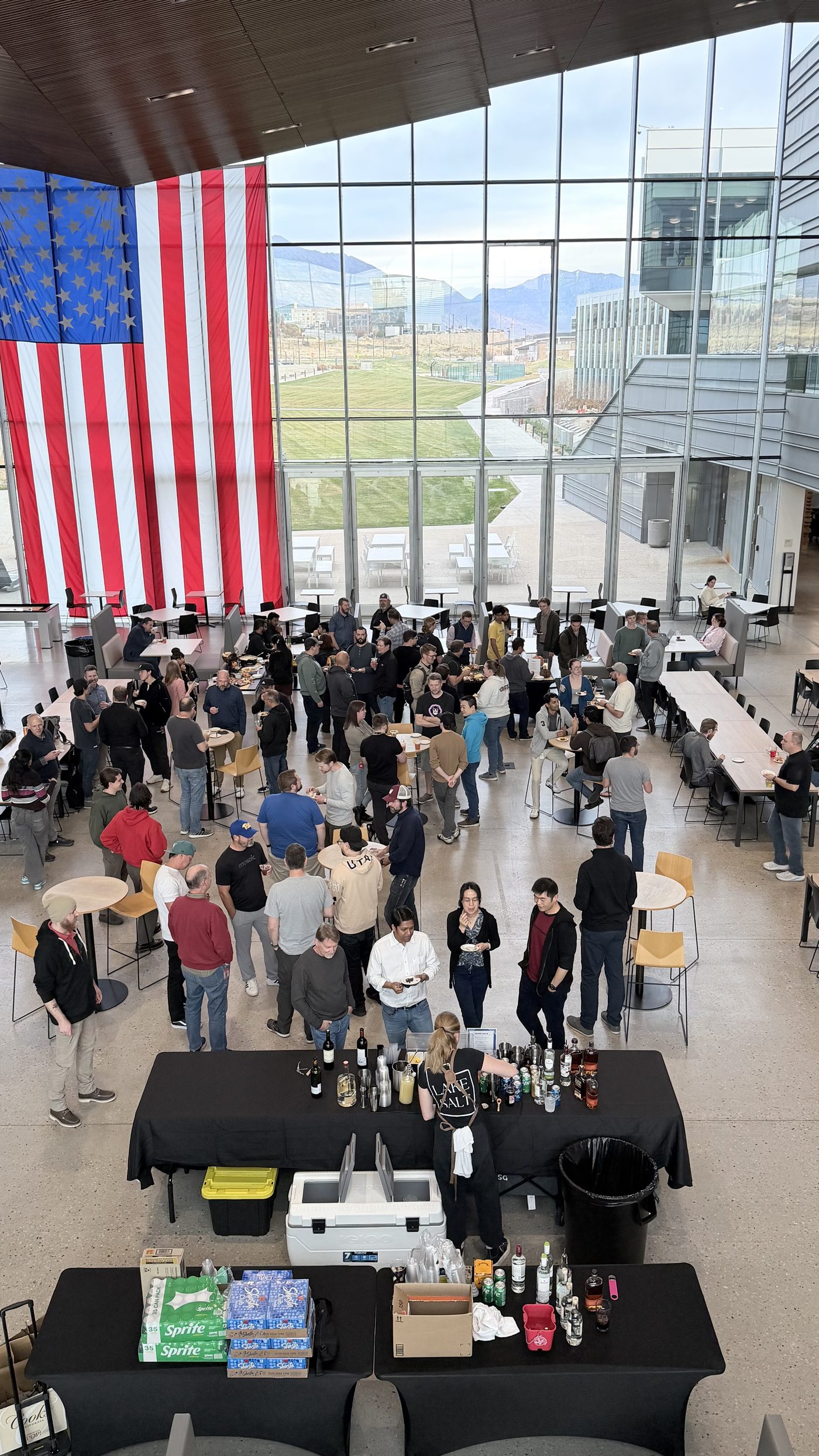 Large corporate event with Lake Salt bar, Utah venue